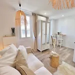 Appartement 2 Neuf à 100m Des Plages Et De La Gare Saint-Raphaël