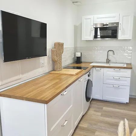 2 Neuf à 100m Des Plages Et De La Gare Appartement Saint-Raphaël