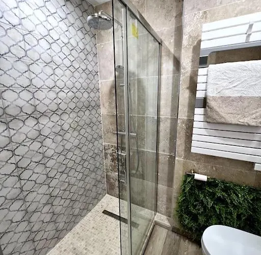 2 Neuf A 100m Des Plages Et De La Gare * Saint-Raphaël