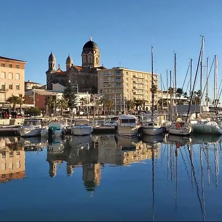 2 Neuf A 100m Des Plages Et De La Gare Апартаменти *